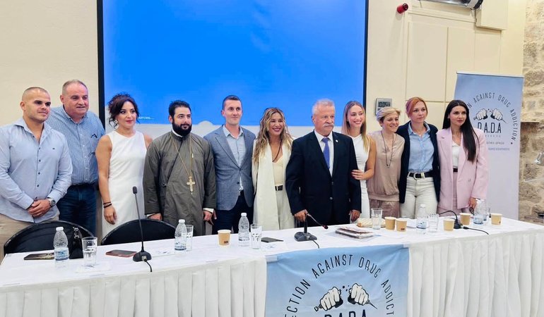 Στη Μήλο, ένα διπλό μήνυμα πρόληψης για τα παιδιά και τους νέους