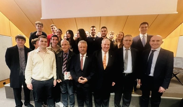 «Δίκες που συγκλόνισαν την Ελλάδα»: Έντονο ενδιαφέρον από φοιτητές στη Νομική Αθηνών