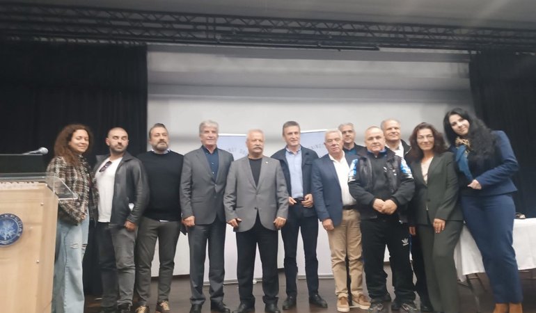 Μαθητές και Εκπαιδευτικοί στο Κορωπί ενώνουν τη φωνή τους ενάντια στις εξαρτήσεις